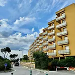 Canyelles * يوريت دي مار